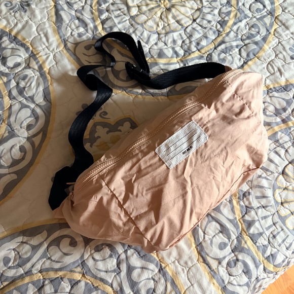 Nike Icon clash  packable pullover beige jacket , XL - Picture 15 of 15